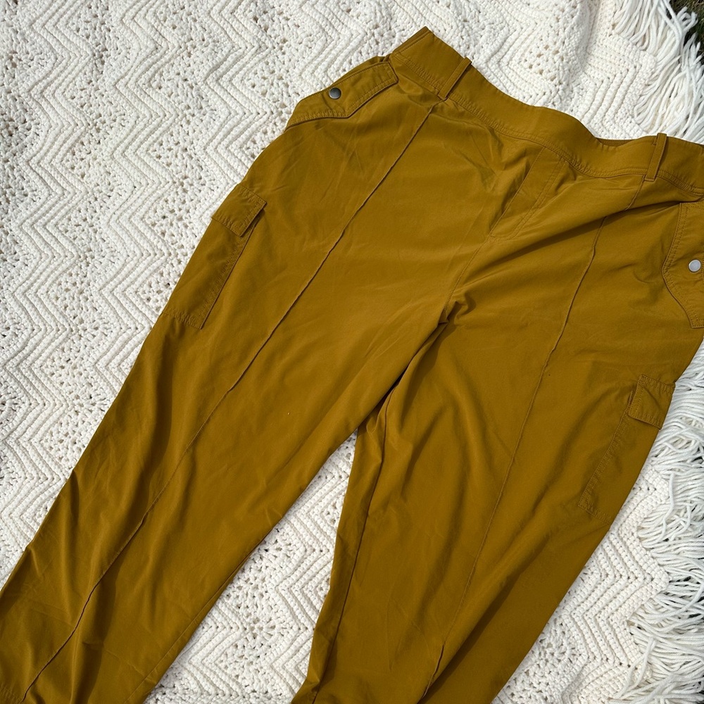 Athleta Vienna Cargo Pant
